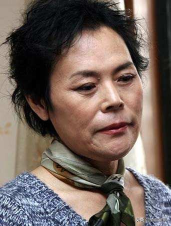 2006年男子想做变性手术，妻子女儿却选择无条件支持，这是为何？