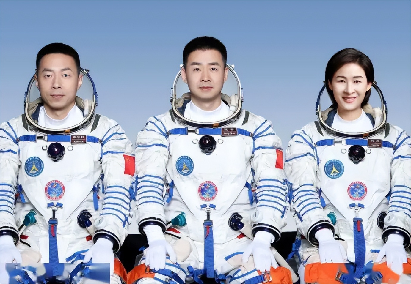 神十四发射成功，中国首位女航天员再次出征，留下4个字让人感慨