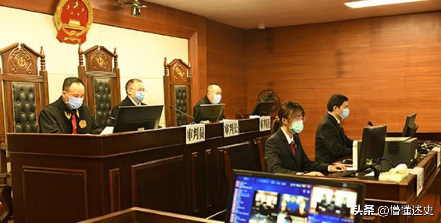 70岁越战老兵，遭22岁男子狂踹后脑17脚致死，围观者反应让人寒心
