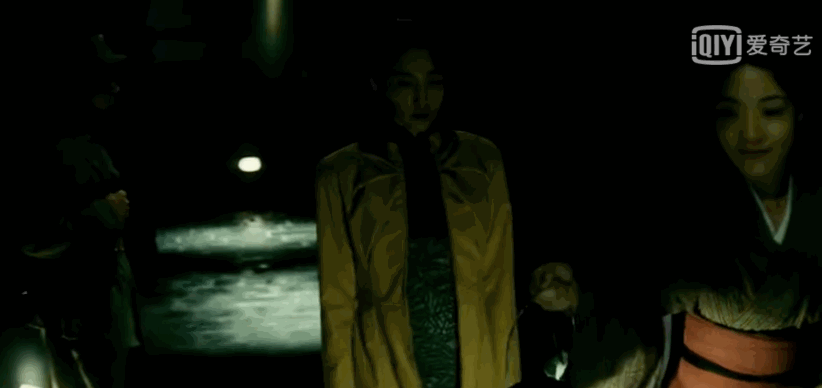 满屏的一星差评，但她怎么还没糊？