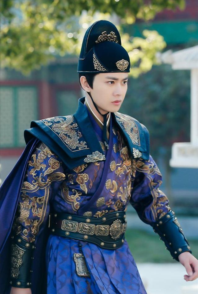 2022上半年男星人气榜前十，肖战上榜，王俊凯只能排第四