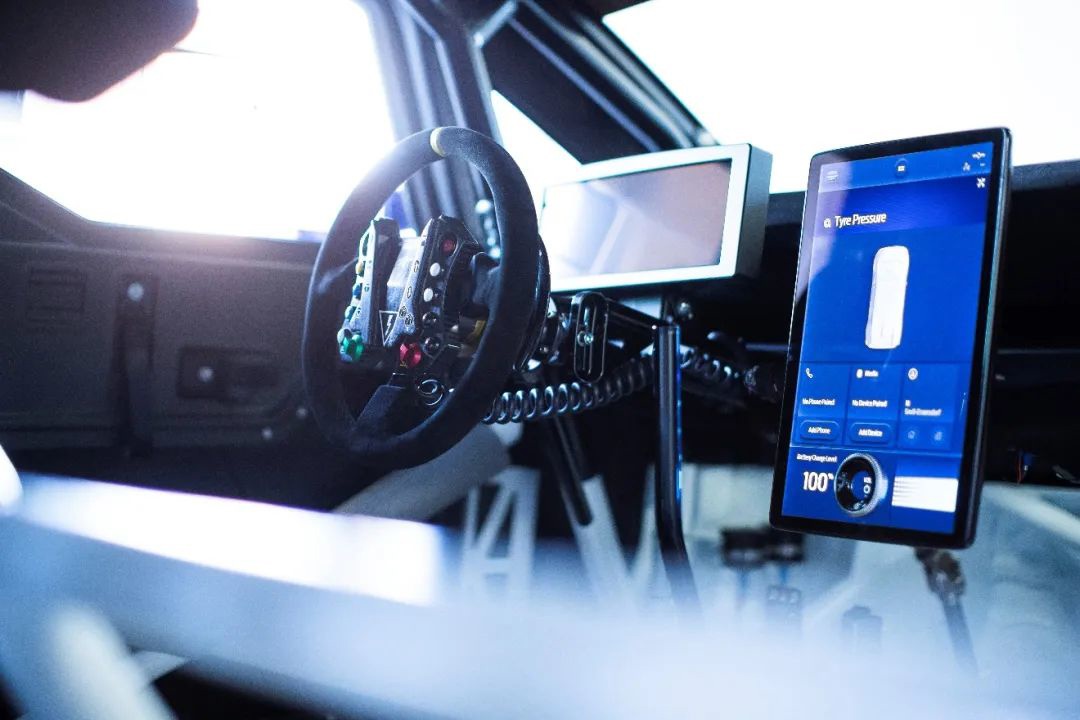 零百加速低于2秒，福特高性能纯电动SuperVan全球首秀