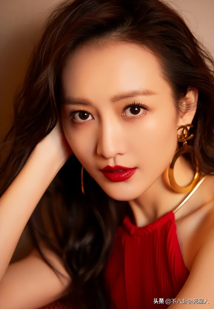 扁头，大头，秃头，这8位女星貌美如花，却“输”在了头上