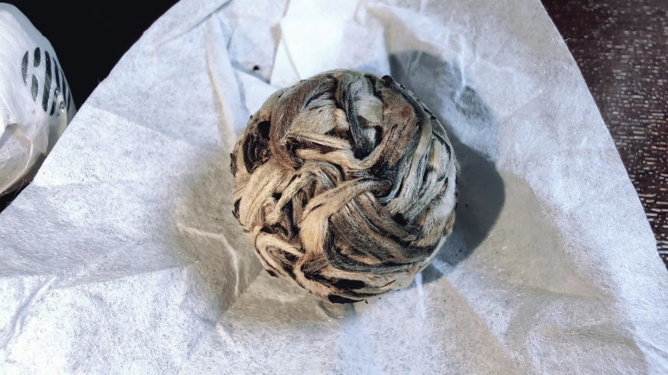古树新芽，汤亮味甘，大有上吉白毫银针茶