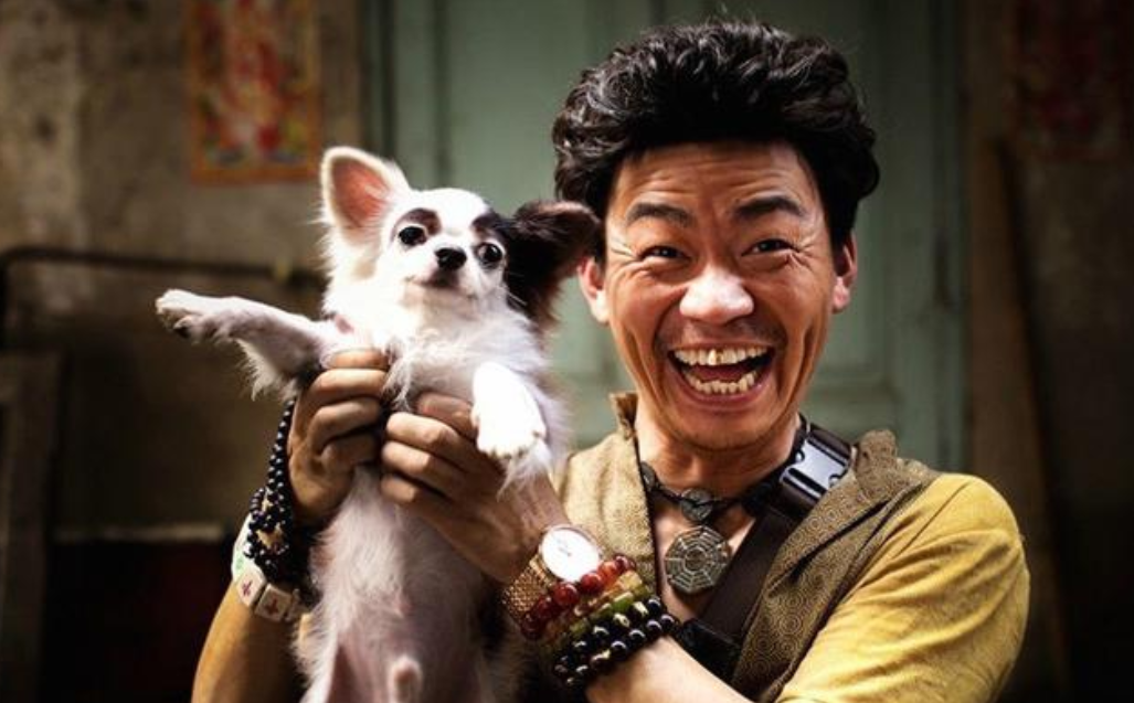 横店“20万群演”的现状：懒汉的天堂，疯子的乐园，光棍的世界