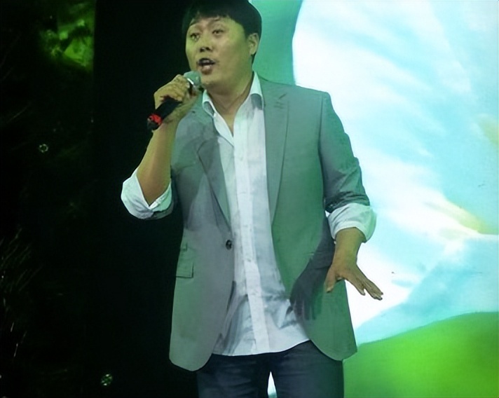 草根歌手刘大成：父亲陪我走上成名之路，走红后不忘农民本色