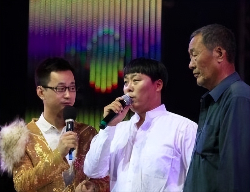 草根歌手刘大成：父亲陪我走上成名之路，走红后不忘农民本色