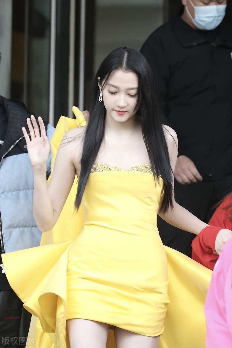 真的吗？关晓彤还有个同父异母的姐姐叫“关晓丹”