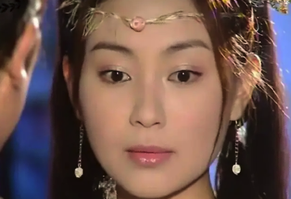 颜值不够别带“额饰”！13位女星造型PK，谁才撑得起倾国倾城