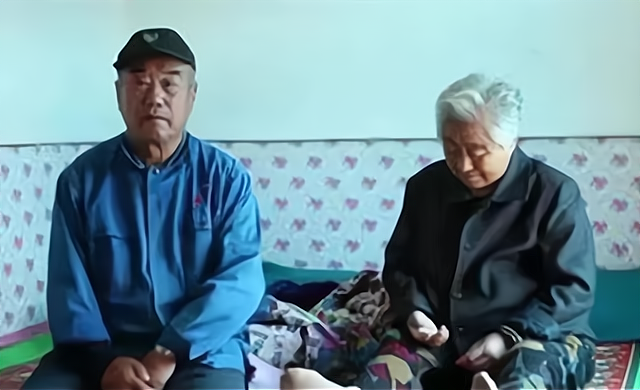 独生女曹茜留学失联17年，父母离世也不回家，怨恨父母控制欲太强