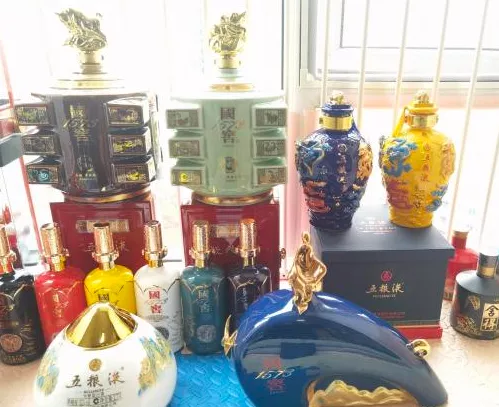 白酒造型奇葩大赏!这造型、这设计“甘拜下风!”