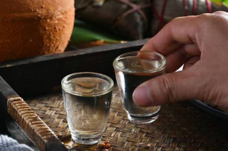 天天喝牛奶还会骨质疏松？医生提醒：忽视这2点，喝再多都没用