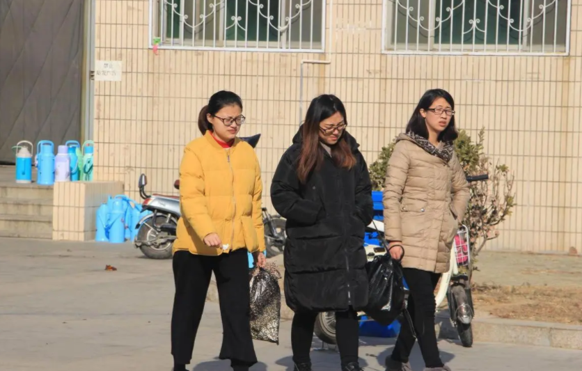 幸福从天而降，已有高校传来消息，大学生有望迎来3个月超长暑假