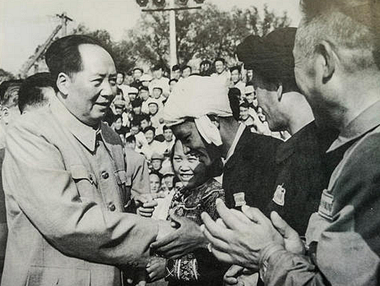 1952年，湖北老铁匠收到毛主席来信，村民才知其真实身份不简单