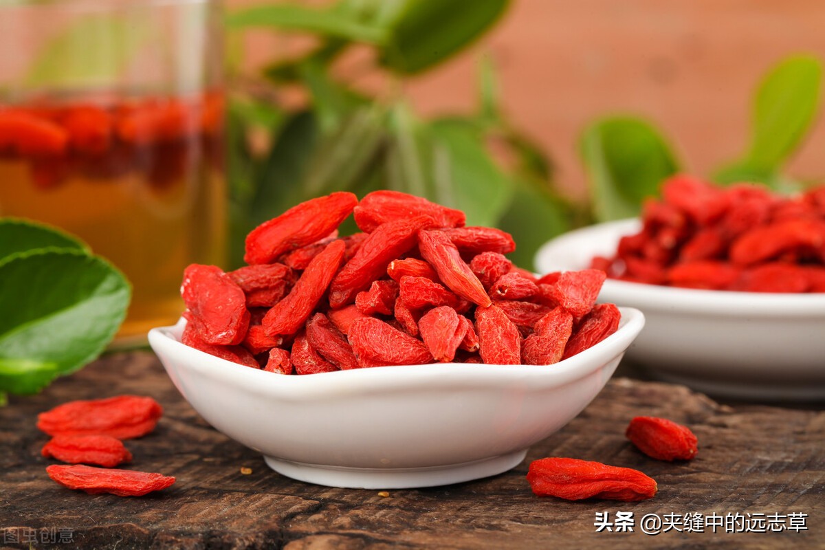 虚则补之，讲一味黄精，既可补脾、肺、肾，又善气阴双补