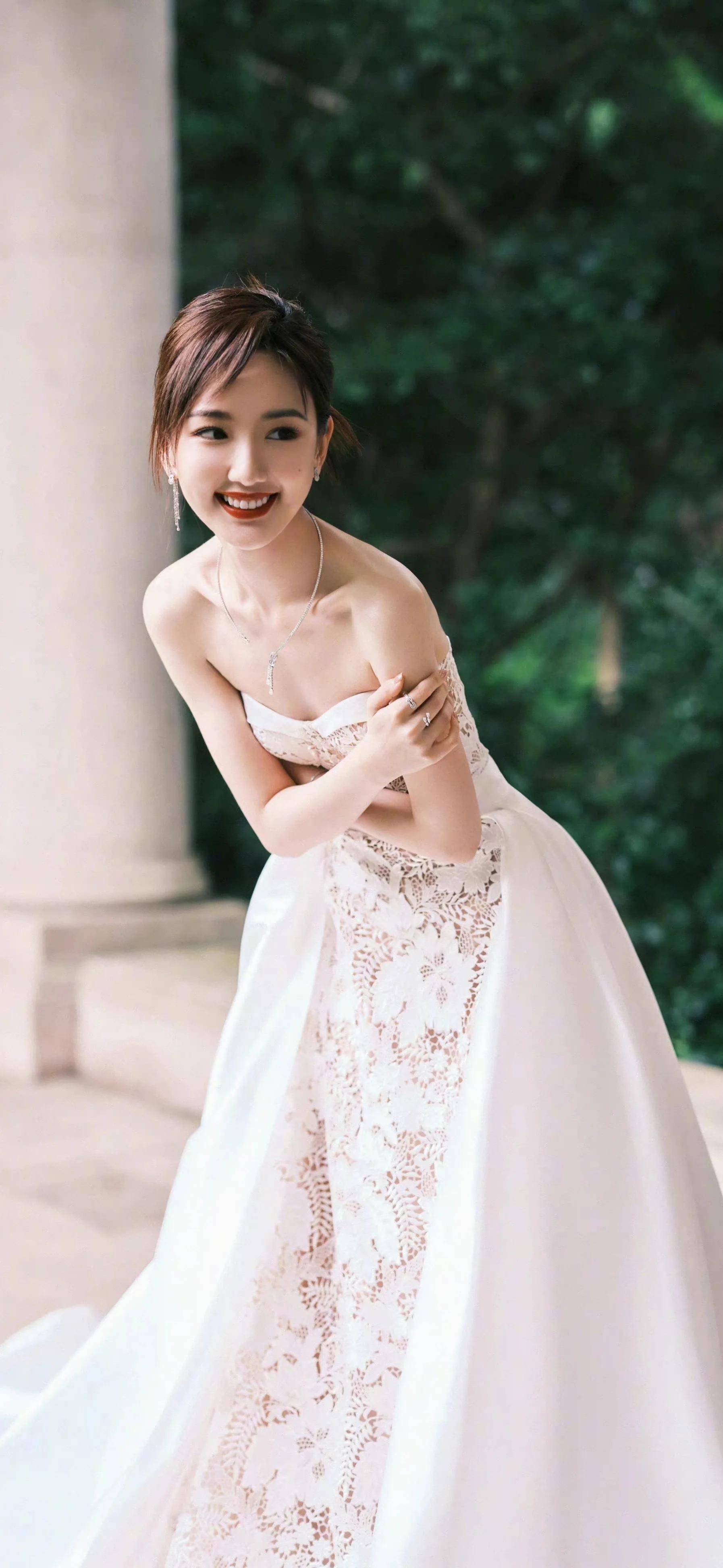 毛晓彤绝美壁纸