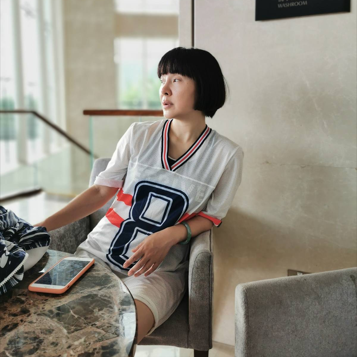 歌手陈红：退出歌坛嫁李军，离婚后对簿公堂声誉尽毁，人生太坎坷