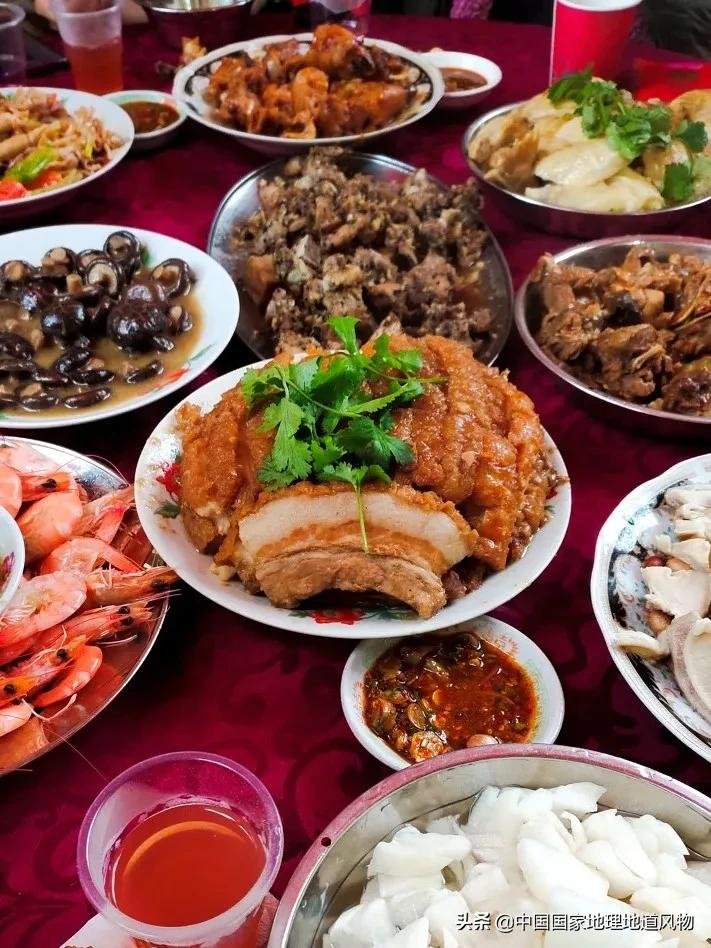 梅菜、芋头、腐乳、笋干扣肉？中国哪里的扣肉最香？