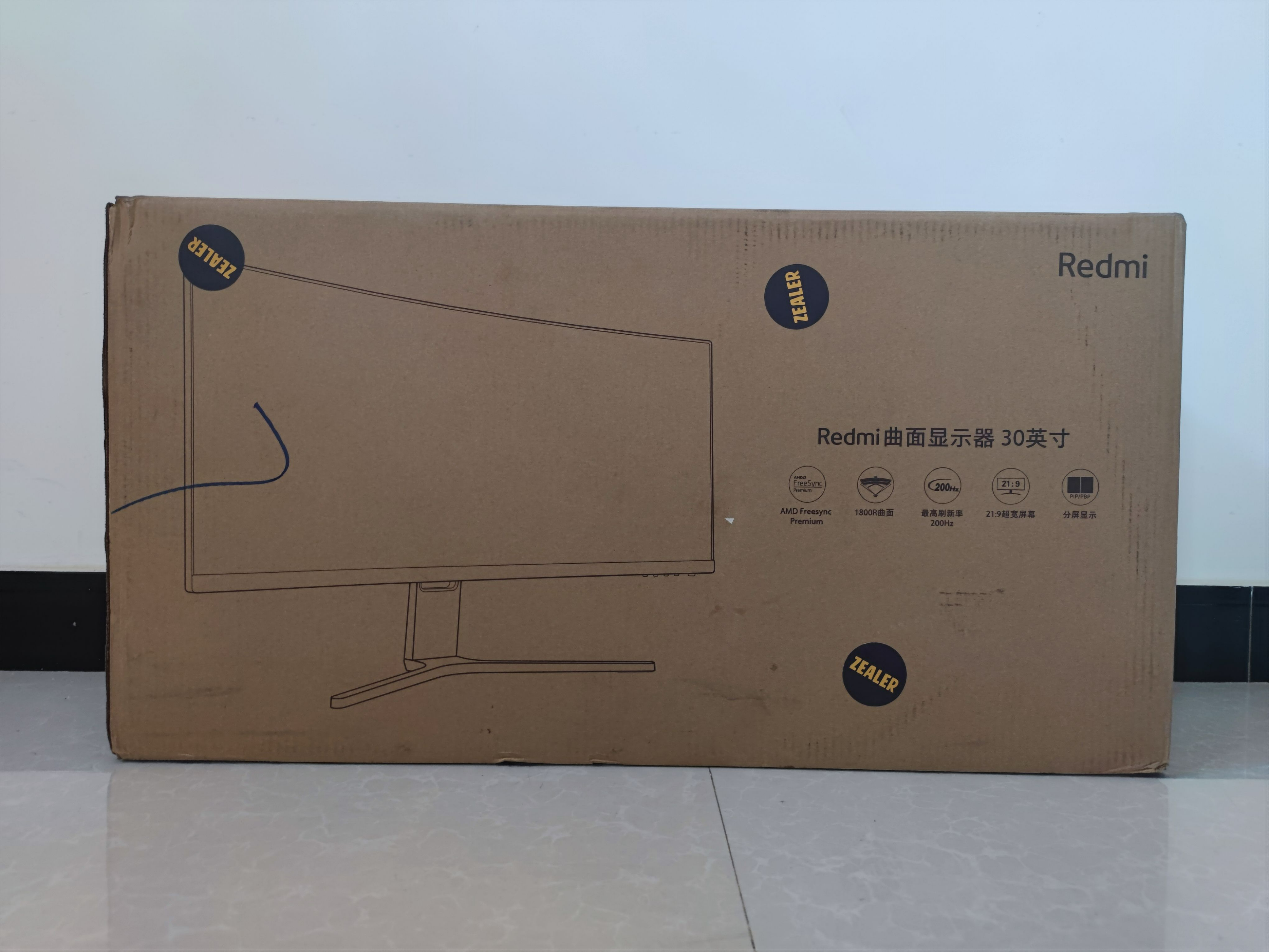 Redmi首款曲面屏带你玩转PC端，惊喜里带有遗憾