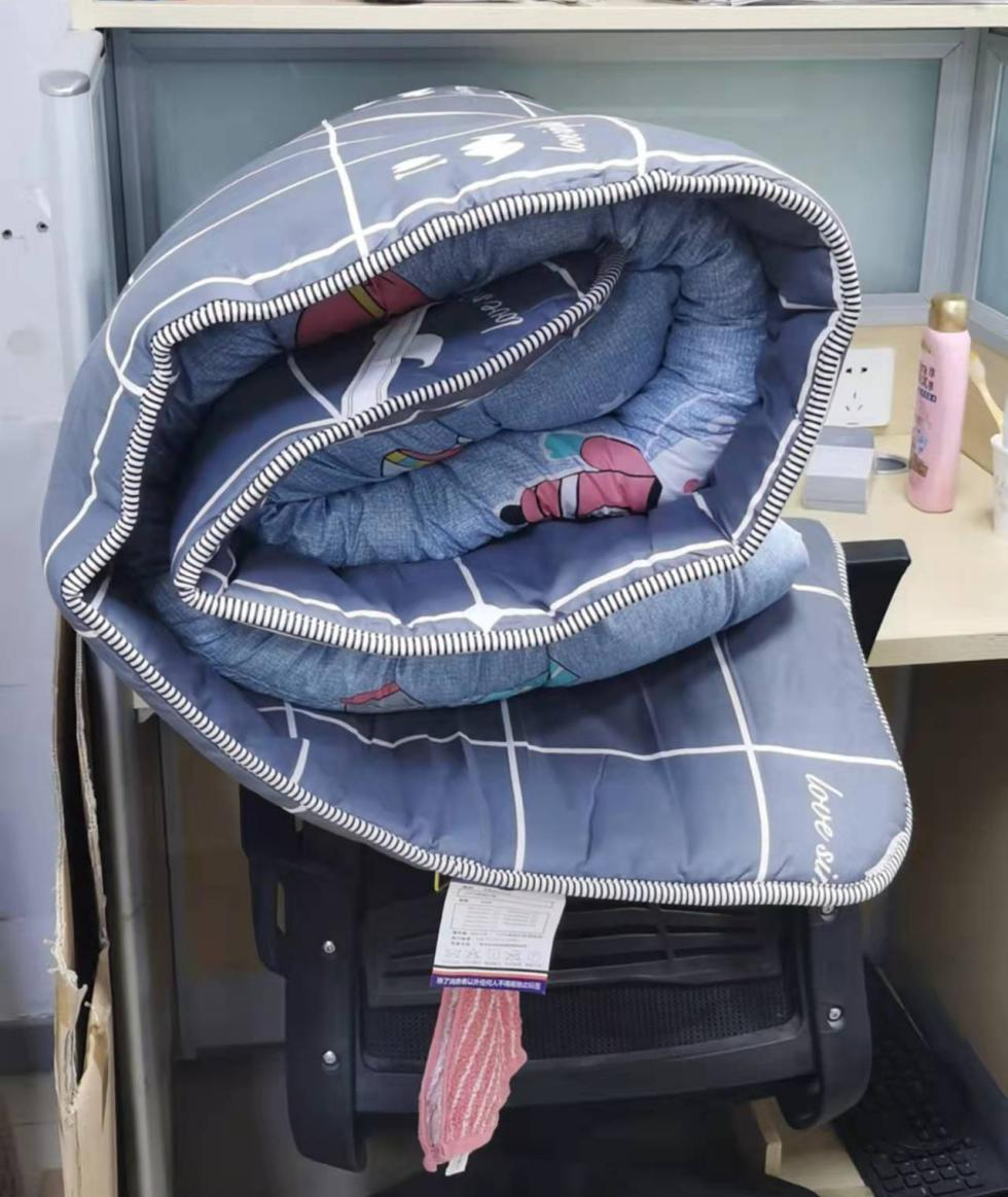 准封闭24时辰，看看复旦的研究生们在做些什么...