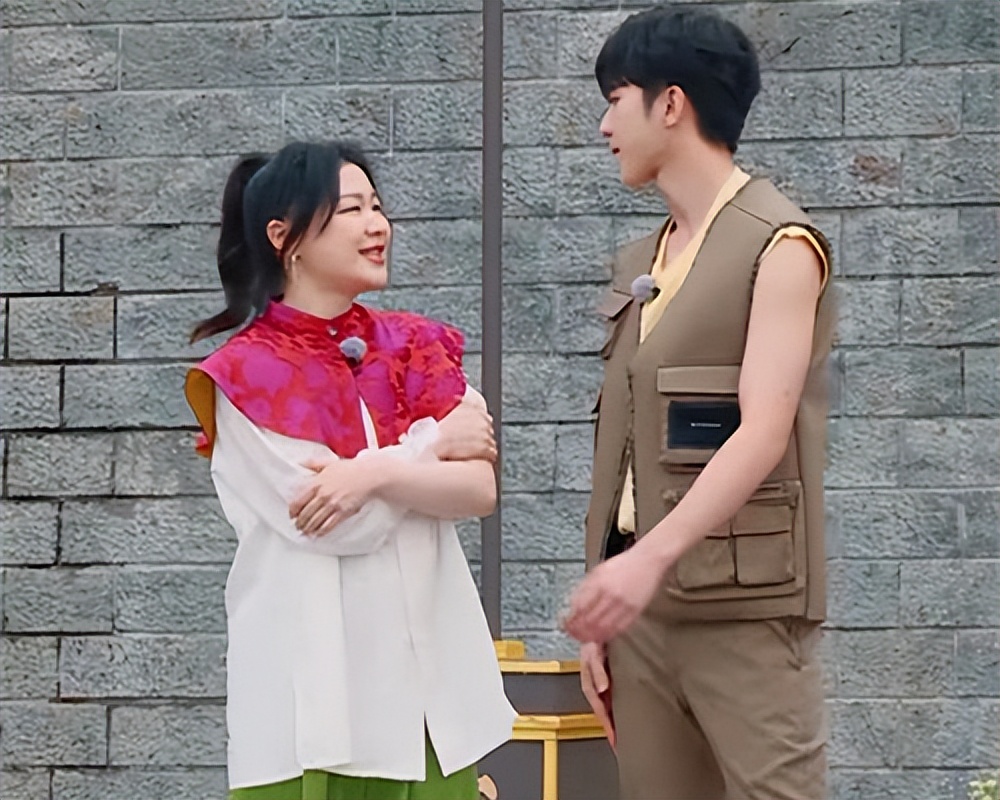 奔跑吧：金婧狂撩蔡徐坤，倪虹洁少女感十足，baby值得称赞