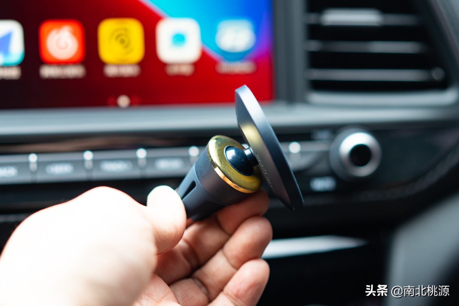 颜值在线，行驶稳固：iOttie MagSafe磁吸车载支架使用体验