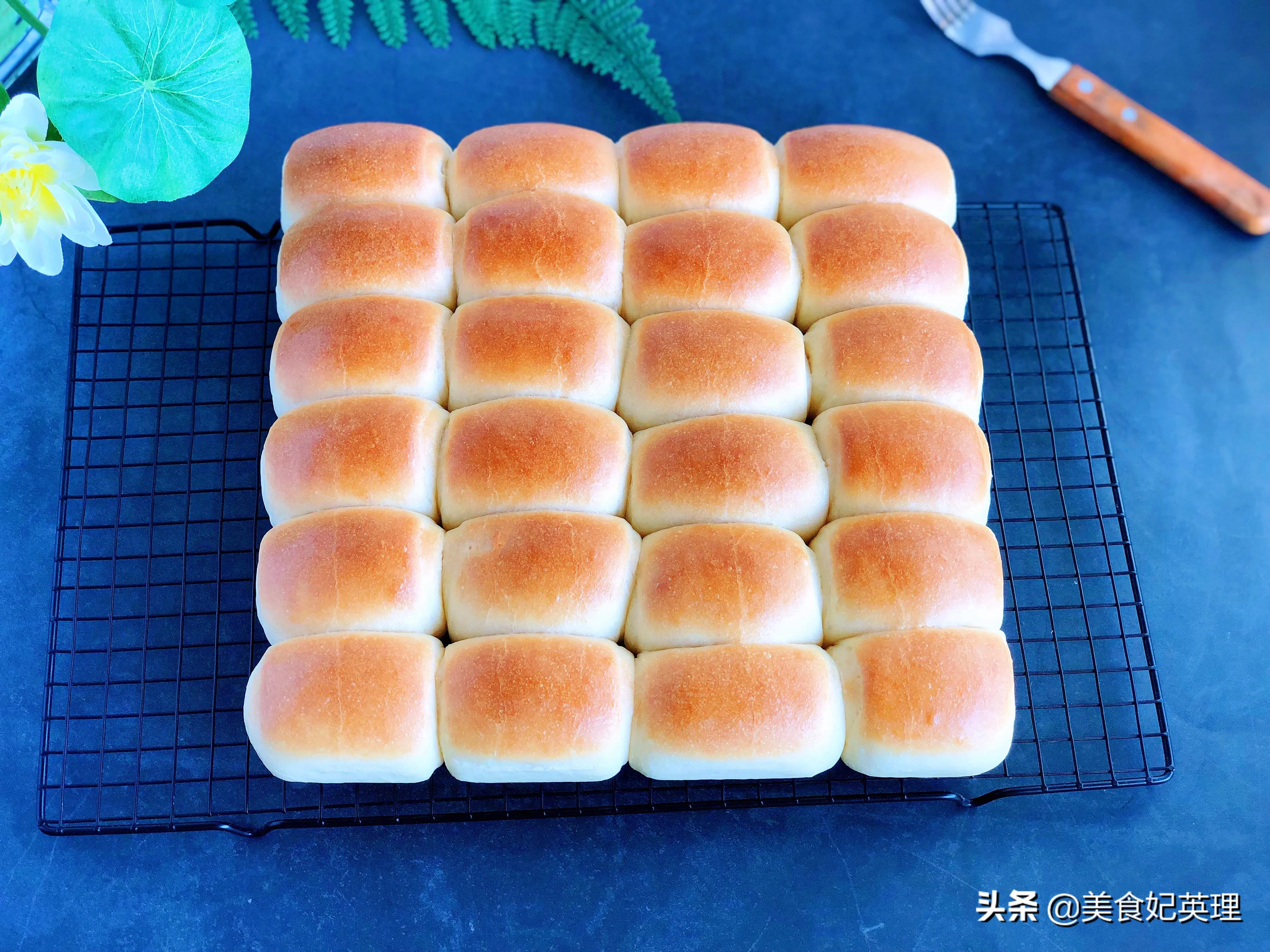 这面包仅一次发酵，无需黄油也能又香又软！配方送你新手一次成功