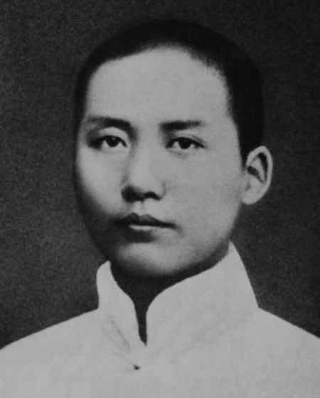 1944年，侯家沟两个村子妇女都不能生娃，毛主席：是不是水有问题