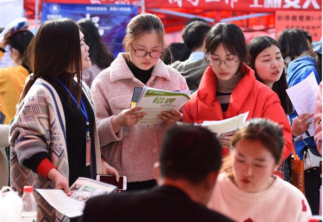 985博士为什么愿意做辅导员？看过工资条，学生表示理解了