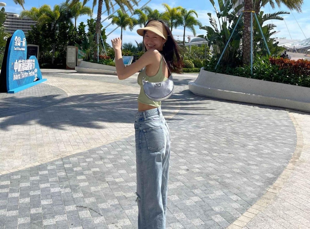 脸和身材判若两人，天使脸魔鬼身材的女明星，有的绝色有的尴尬