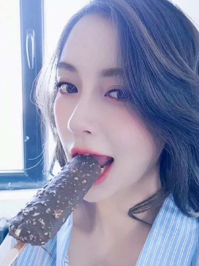 杨颖：秀色可餐