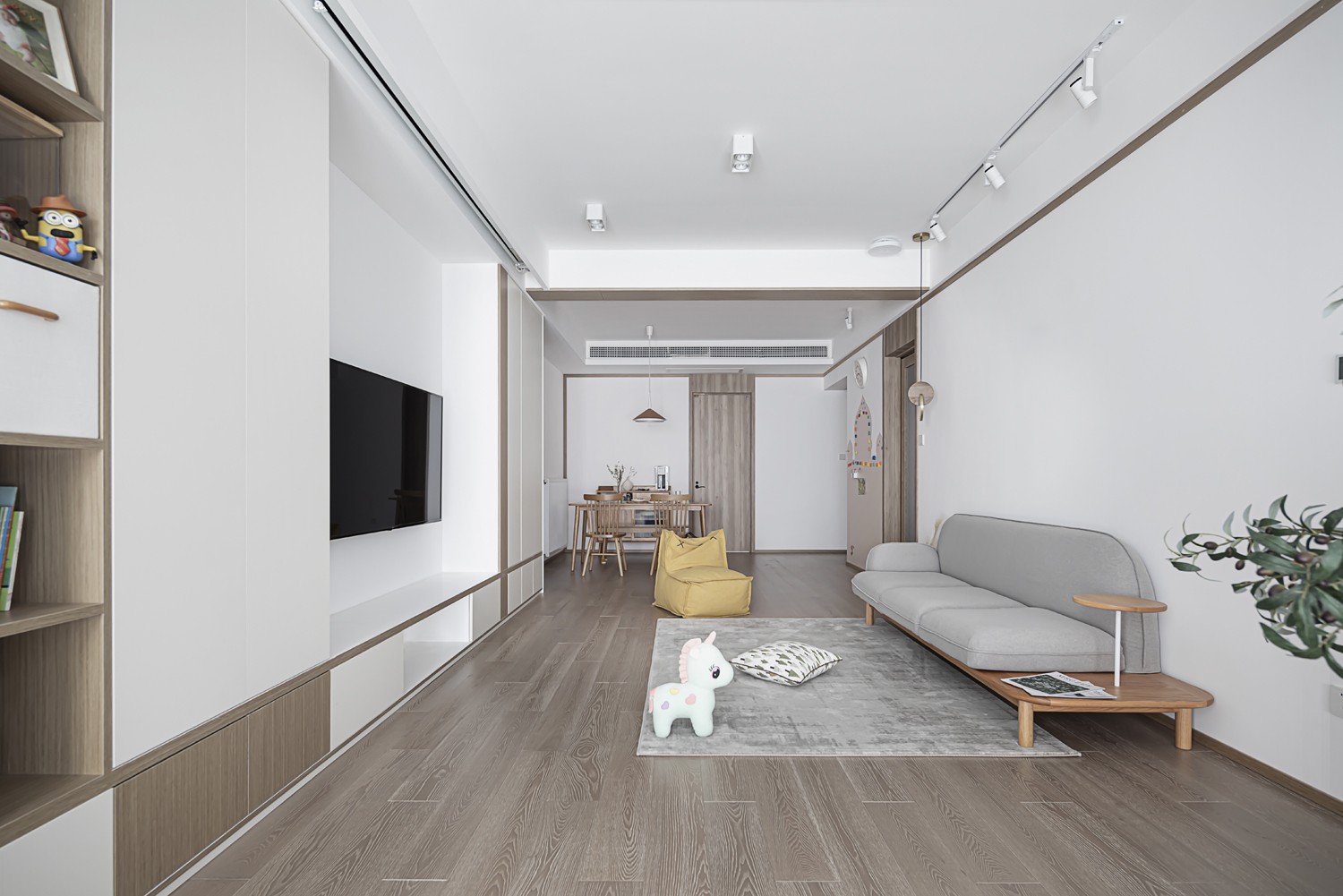 面对17年的老宅，这对南京夫妻花了3个月“穷装”，耐看极了