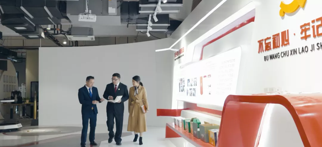 两会特辑 • 力量2021 | 见证奋进的足迹