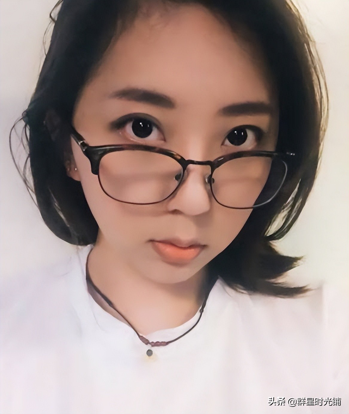 吴京戏里的第一个“龙小云”，回头看看，才明白她的选择有多聪明