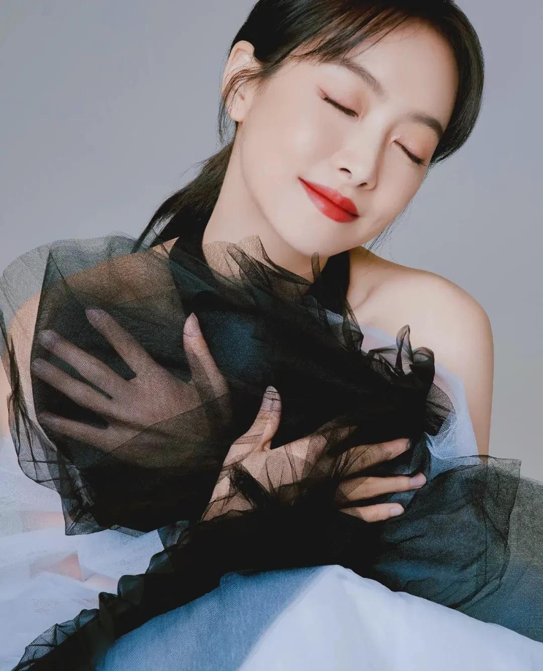 高级感满满的宋茜