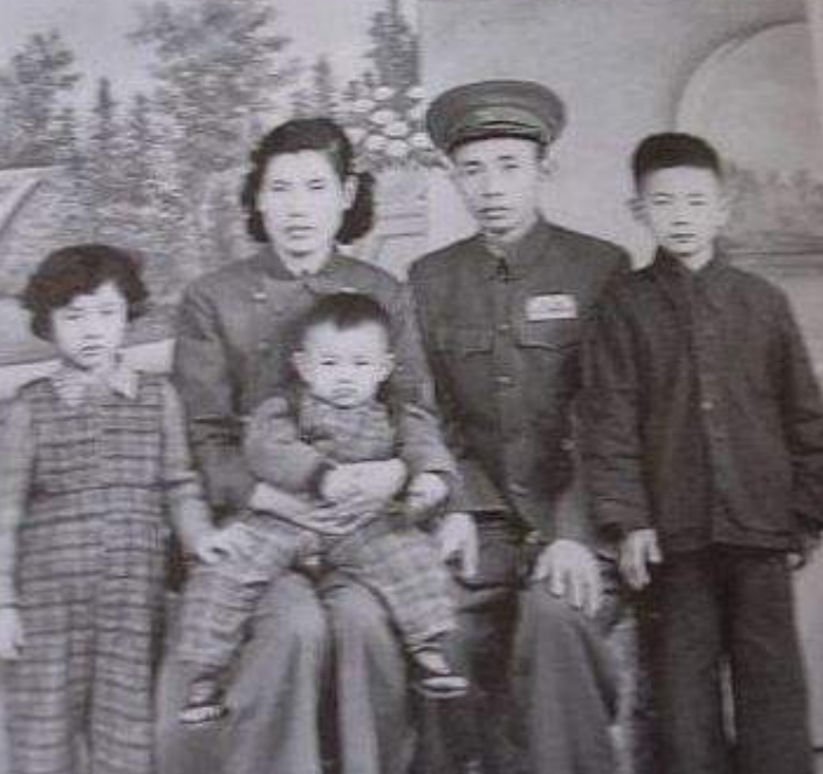 林彪元帅准儿媳张宁：嫁错人后孩子被害，为何远嫁异国后皈依佛门