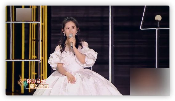 卫视春晚亮点：冯巩秀谐音梗，张杰谢娜对唱，关晓彤王鸥同台走秀