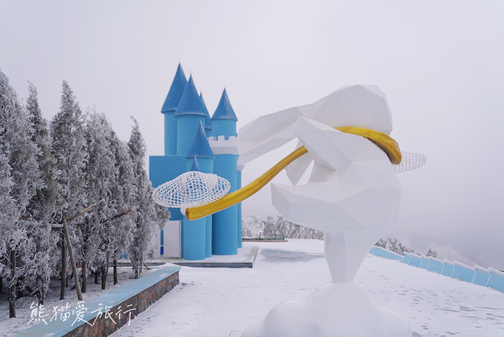 跨年春节遛娃好去处，郑州伏羲山云上牧场喂小鹿嗨玩冰雪