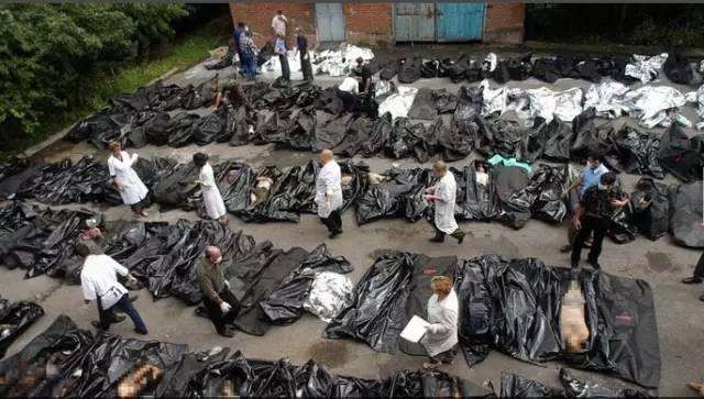 别斯兰人质事件，俄罗斯史上最残暴的恐怖事件，335人惨死校园