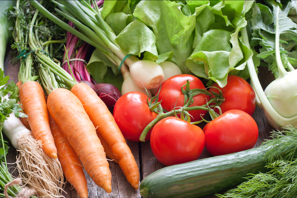 初春，菜市场5种蔬菜别乱买，菜贩自己都很少吃，顾客却经常买