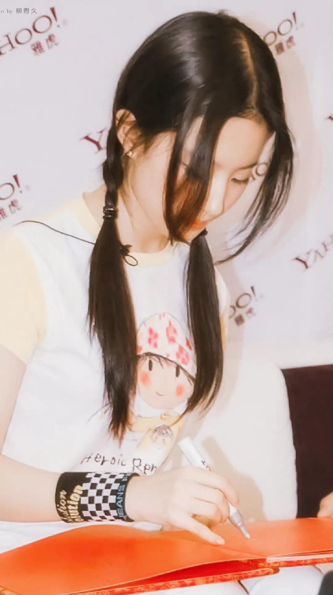 「刘亦菲旧图」少女时代的她，可爱双马尾，美得让人心悸