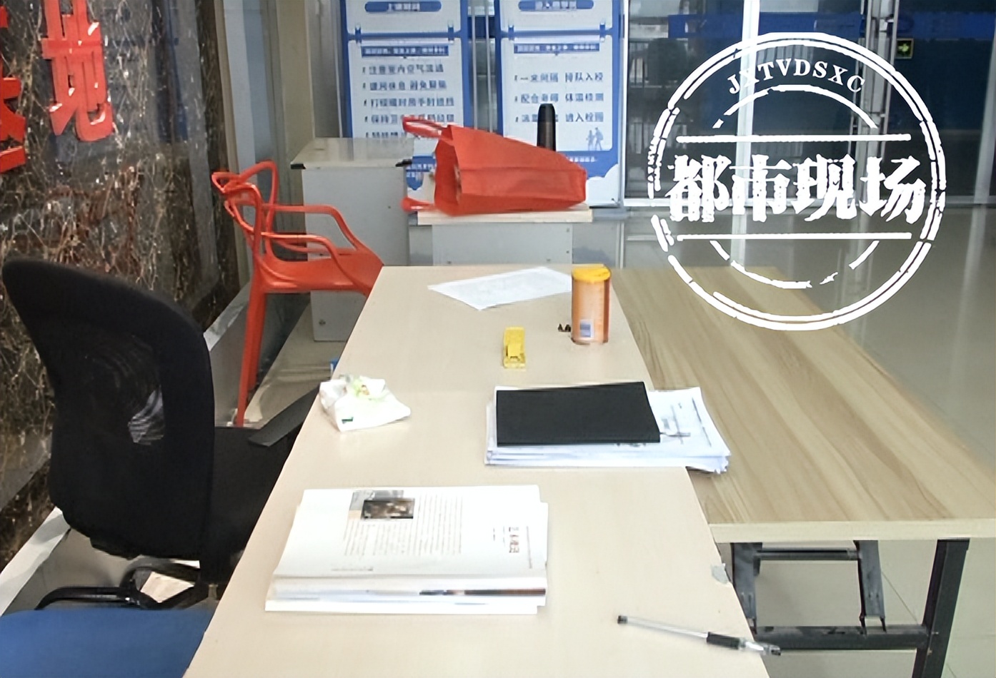 南昌：花7000多在“墨海”专升本培训，突然停课后，学员们有意见