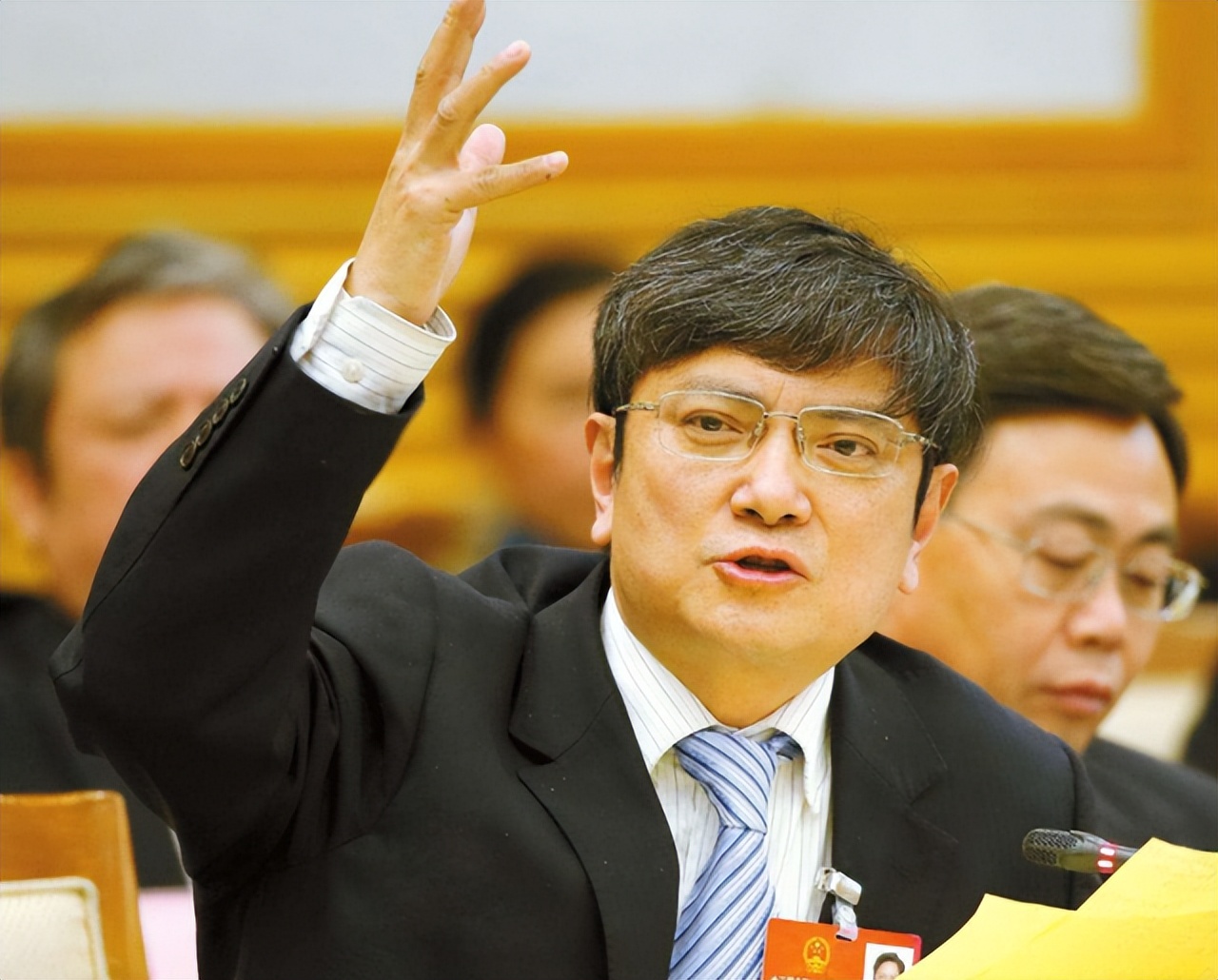 ABC发布中国大学排名榜，引发质疑和群嘲，郑强教授点评：没意义