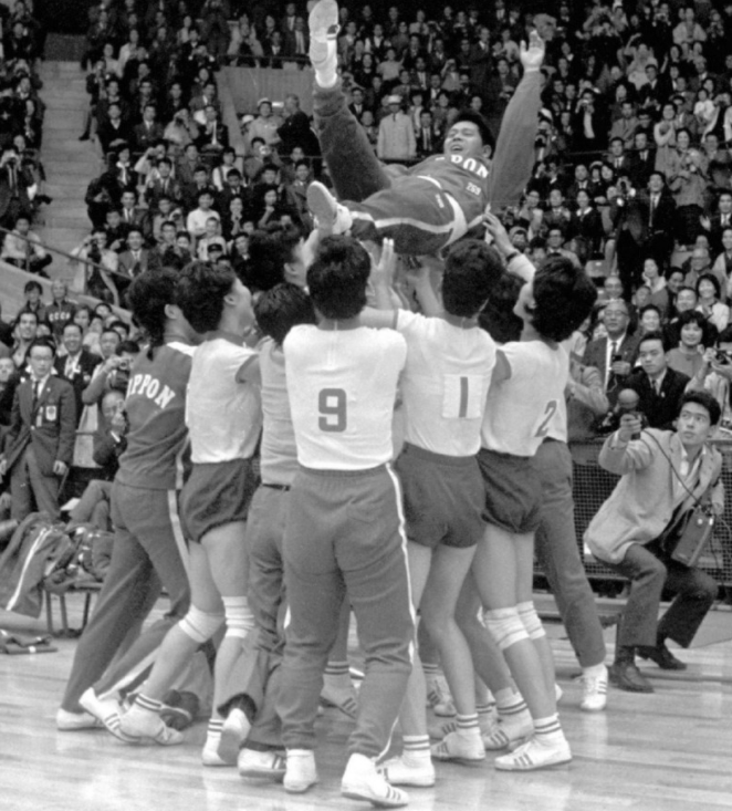 2013年陈招娣病逝，骨灰中发现多枚钢钉：曾是女排5连冠功勋