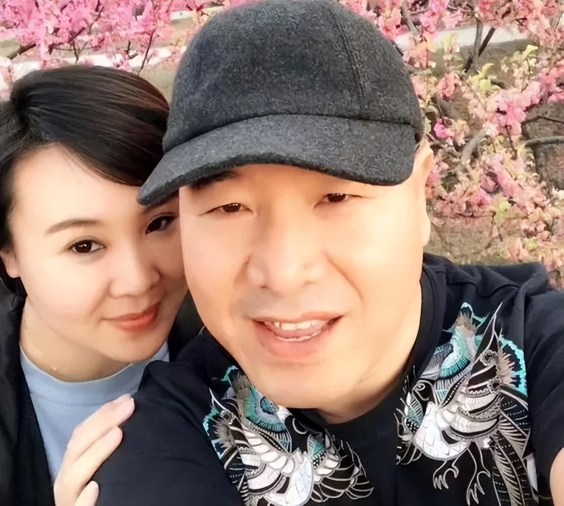 李琳：嫁2婚王小利，丈夫比她大11岁，一家5口3个孩子也幸福