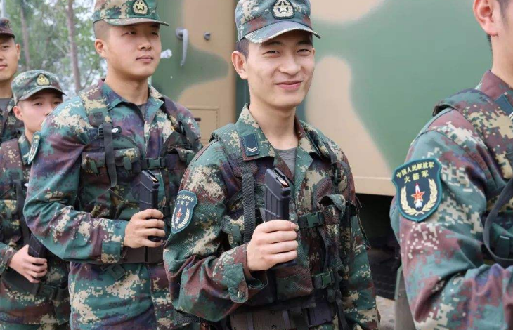 2022征兵工作现已启动，女兵年龄有所放宽，部分大學生将无缘军营