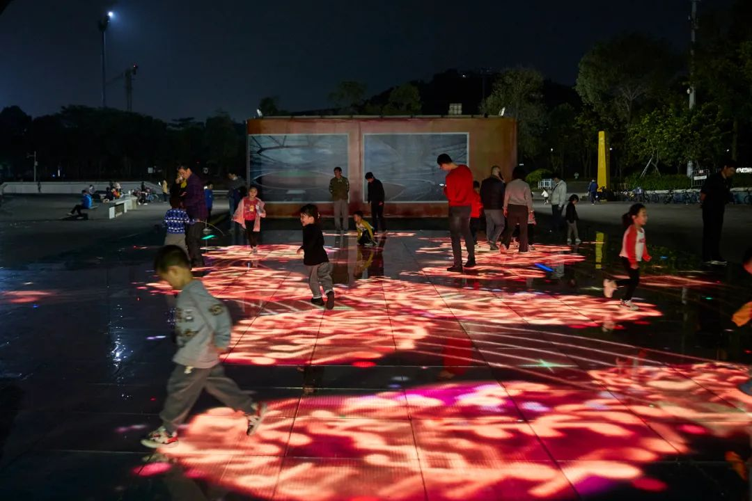 让暗处点亮，让亮光变柔，深圳对夜间城市的新表达