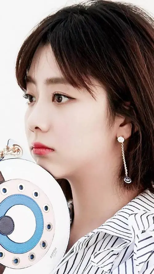 “氧气少女”谭松韵，清纯甜美温柔可人