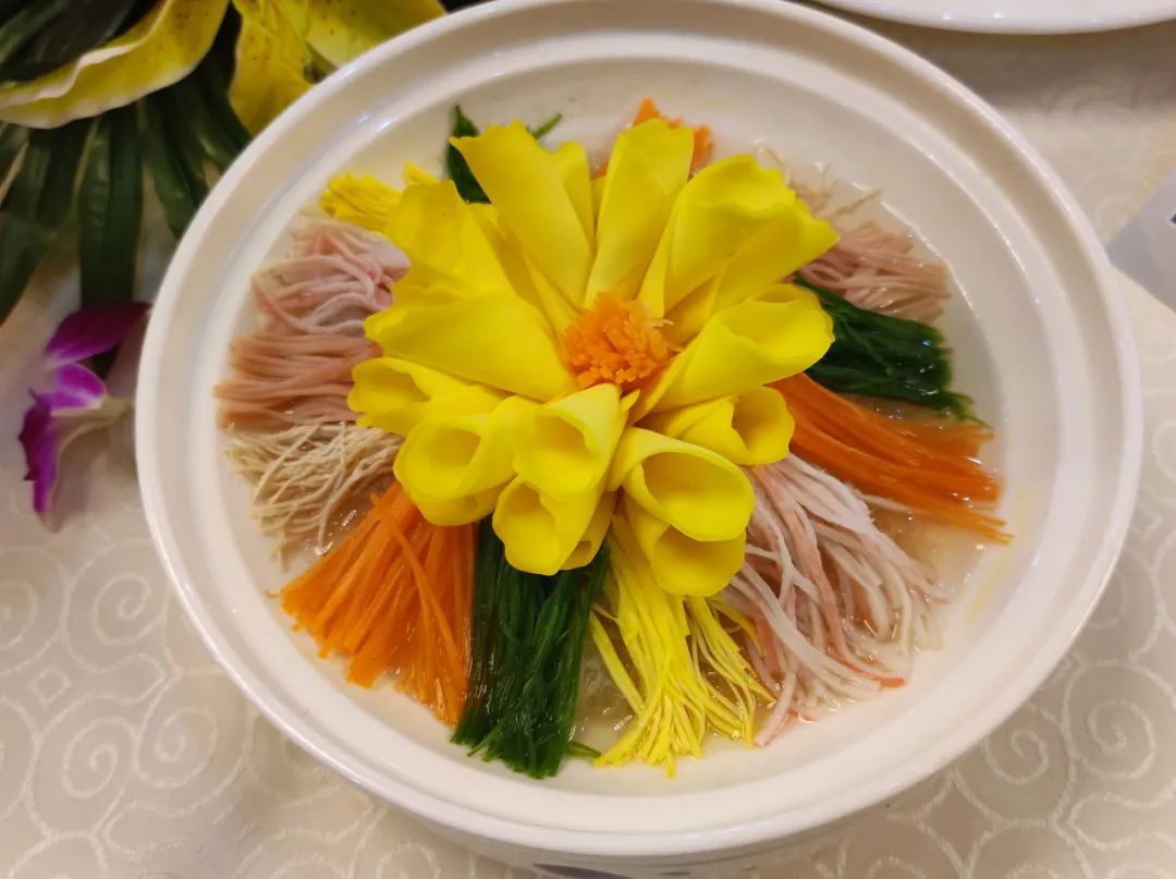 河南省“豫菜杯”餐饮行业技能竞赛的“神鸡”，不一般