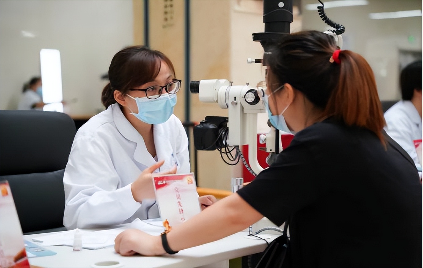 迎全国“爱眼日”眼科义诊为群众“办实事”